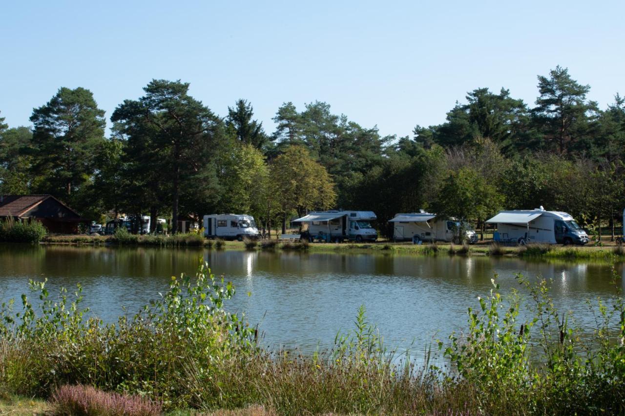 Naturcamping Lueneburger Heide - Chalets & Tiny Haeuser Soltau Exteriör bild