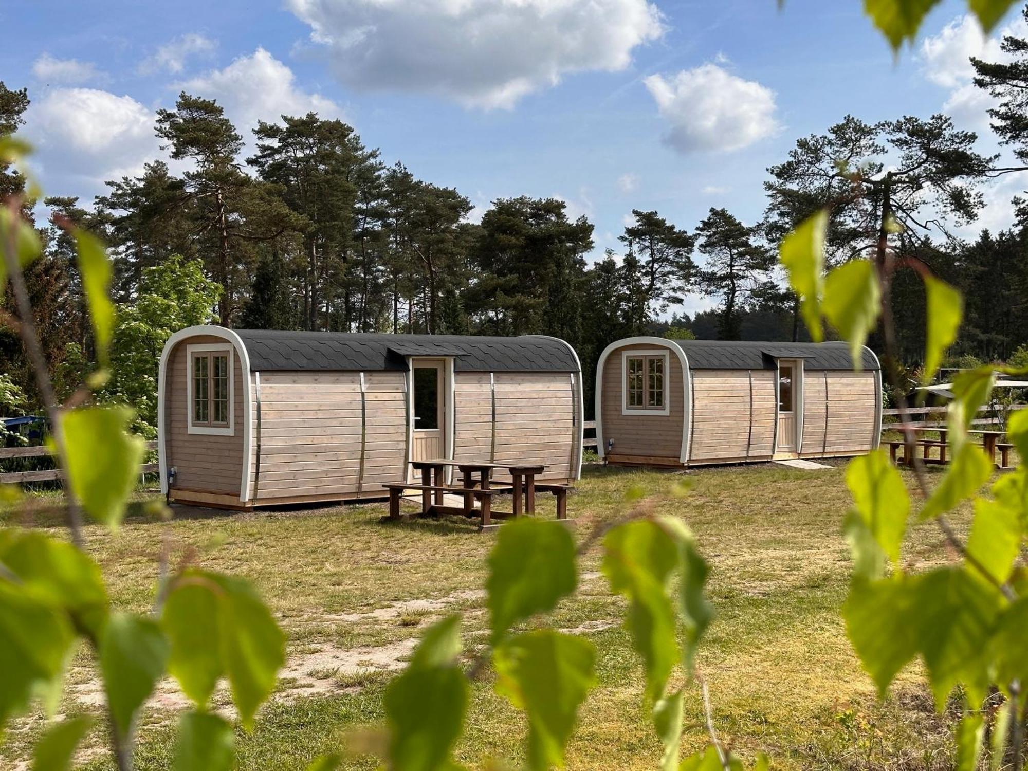 Naturcamping Lueneburger Heide - Chalets & Tiny Haeuser Soltau Exteriör bild