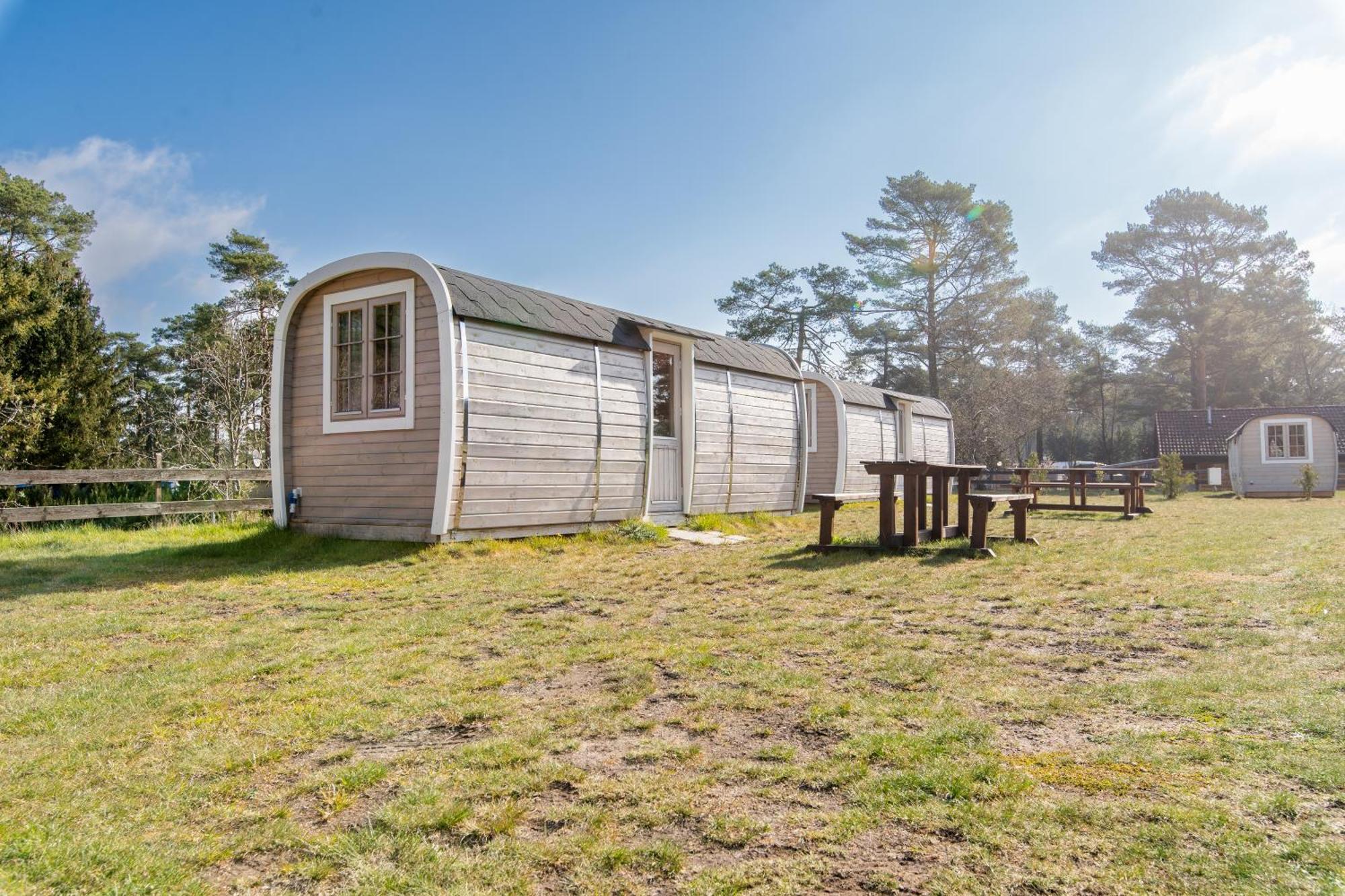 Naturcamping Lueneburger Heide - Chalets & Tiny Haeuser Soltau Exteriör bild