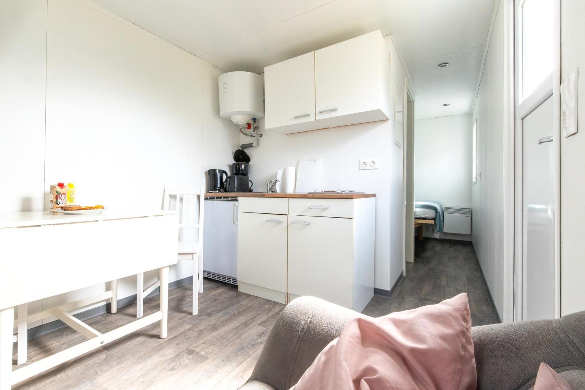 Naturcamping Lueneburger Heide - Chalets & Tiny Haeuser Soltau Exteriör bild