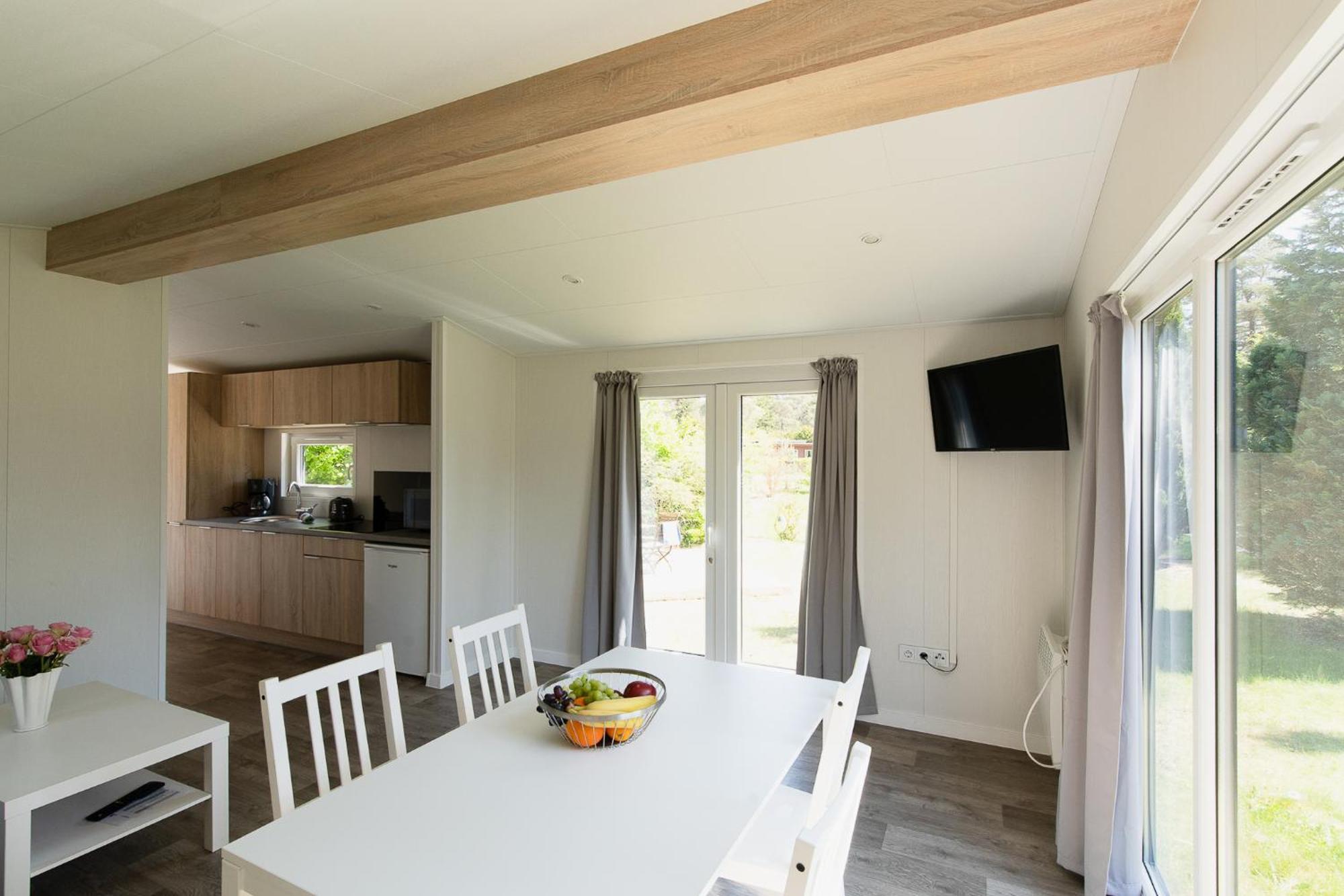 Naturcamping Lueneburger Heide - Chalets & Tiny Haeuser Soltau Exteriör bild