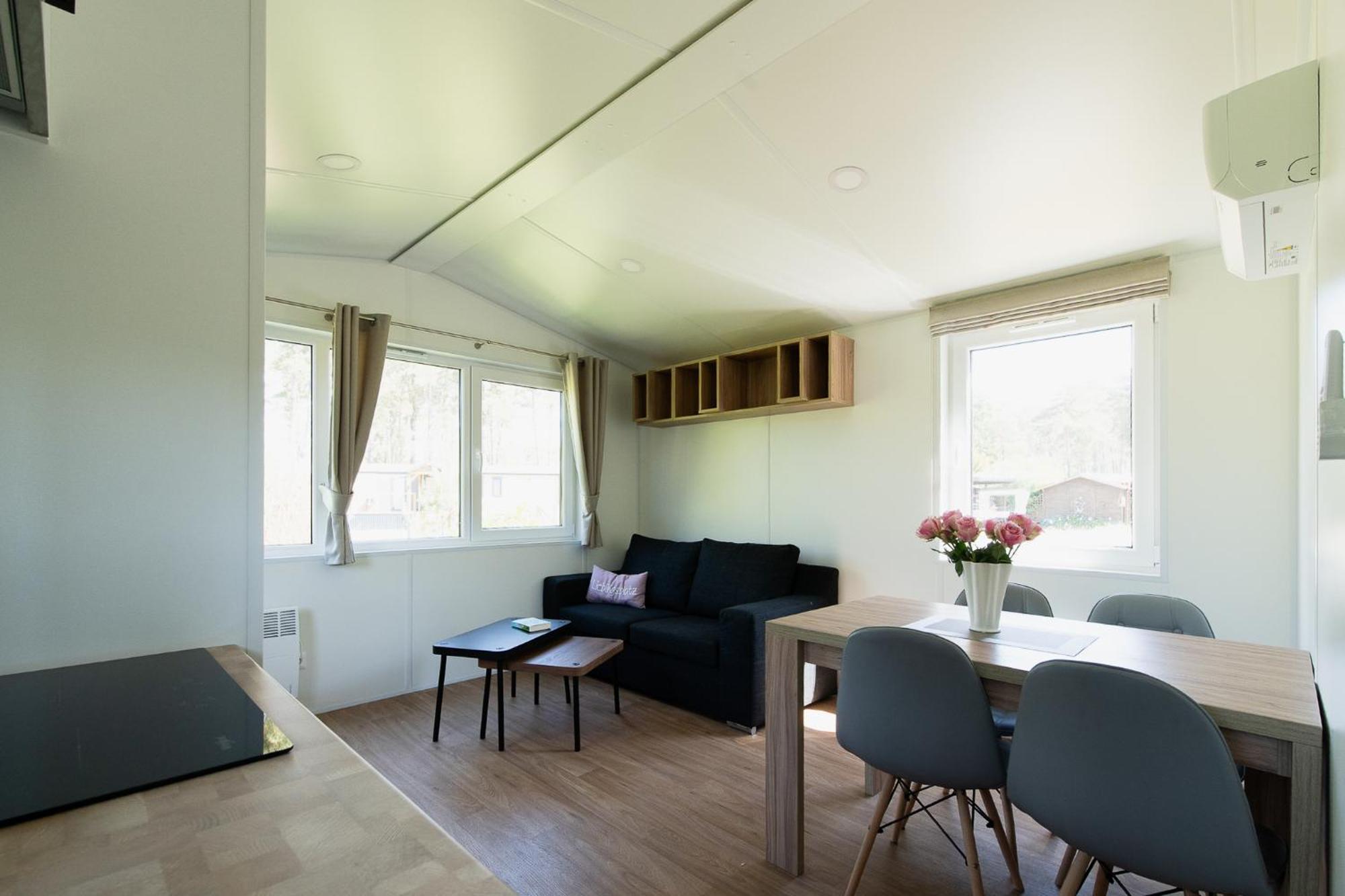 Naturcamping Lueneburger Heide - Chalets & Tiny Haeuser Soltau Exteriör bild
