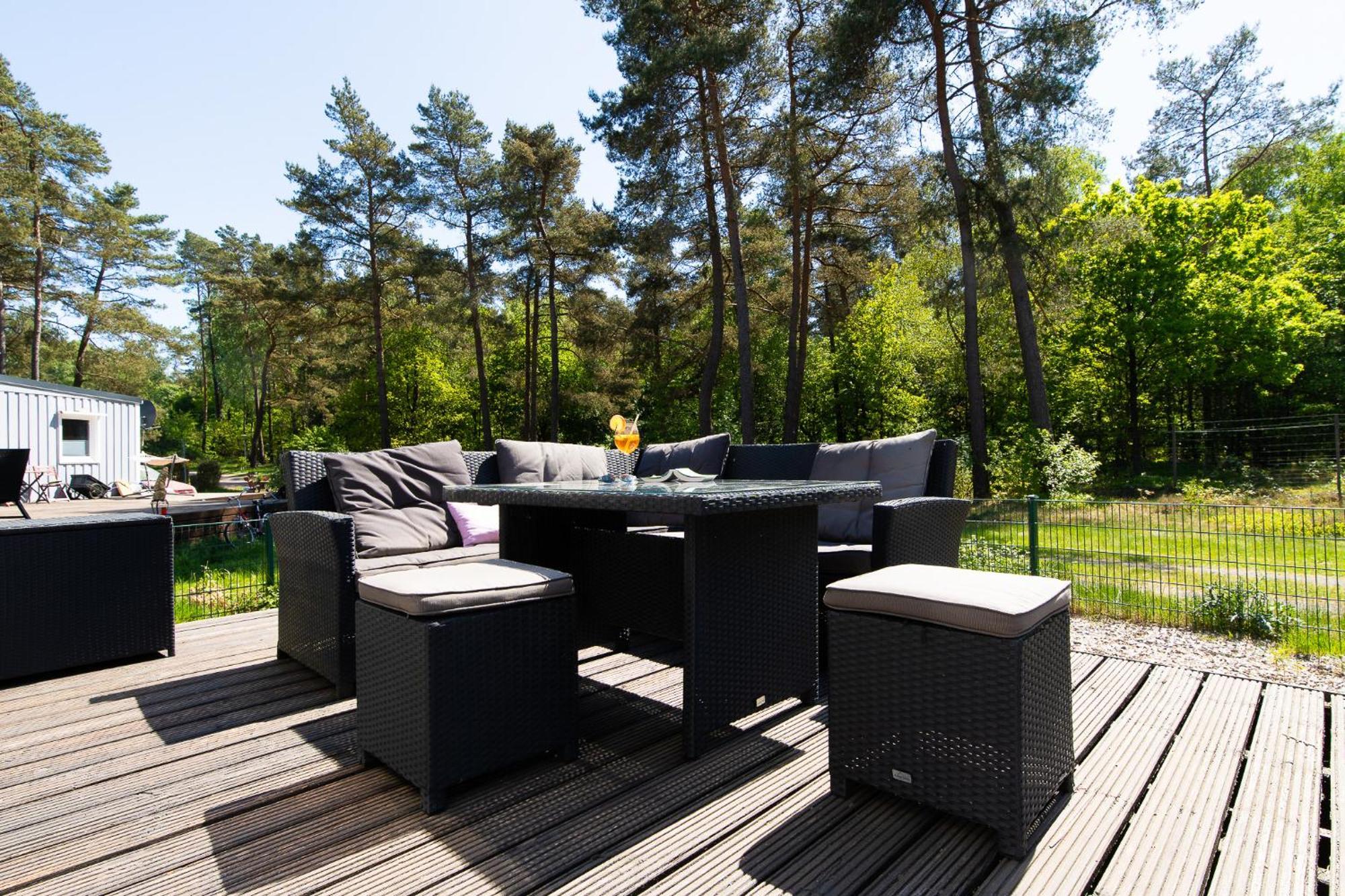 Naturcamping Lueneburger Heide - Chalets & Tiny Haeuser Soltau Exteriör bild