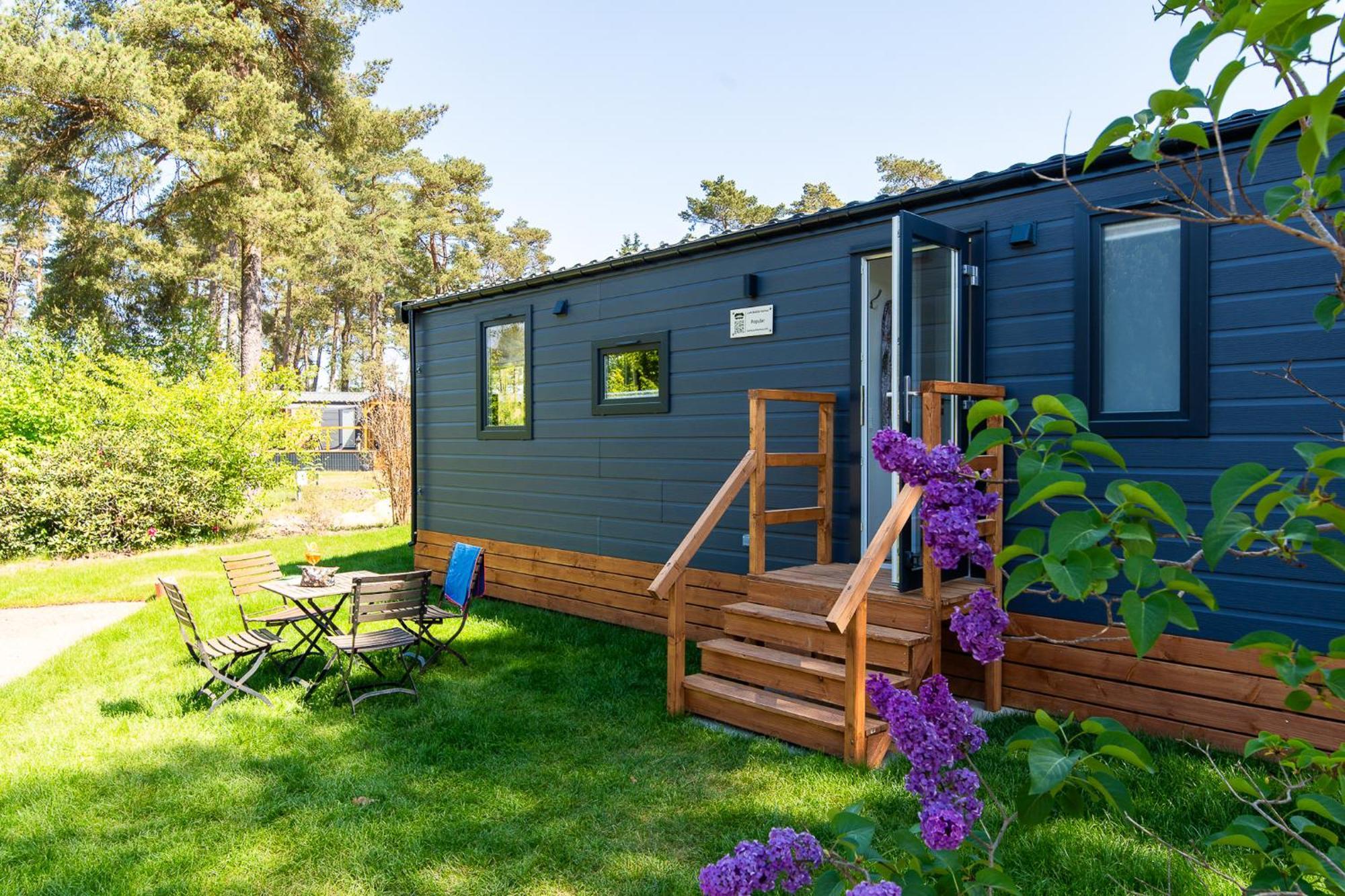 Naturcamping Lueneburger Heide - Chalets & Tiny Haeuser Soltau Exteriör bild